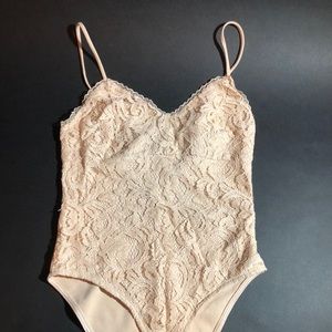 Lace body con
